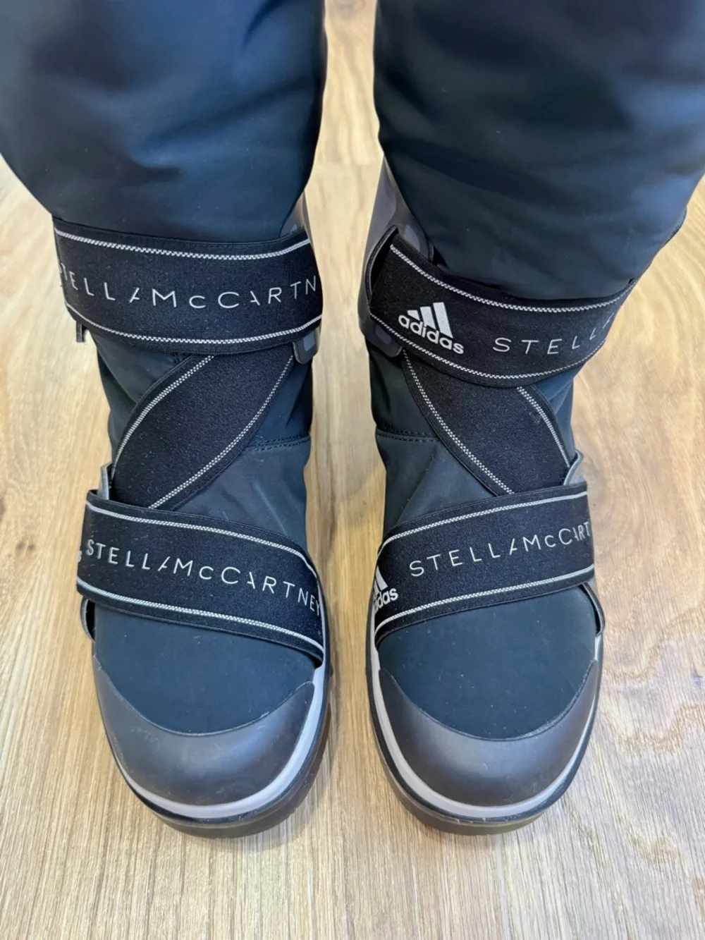 Adidas x Stella McCartney Winter Boots Size 6 Black Strap Snow Boots
